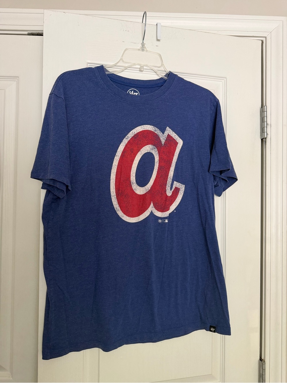 47 Atlanta Braves Blue Graphic Tee - Red A Logo Size L